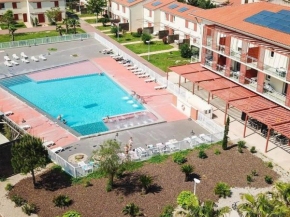 Villa Idéale avec Piscine Chauffée à 1500m des Plages, 3 Chambres et Parking, Argelès-sur-Mer - FR-1-732-31